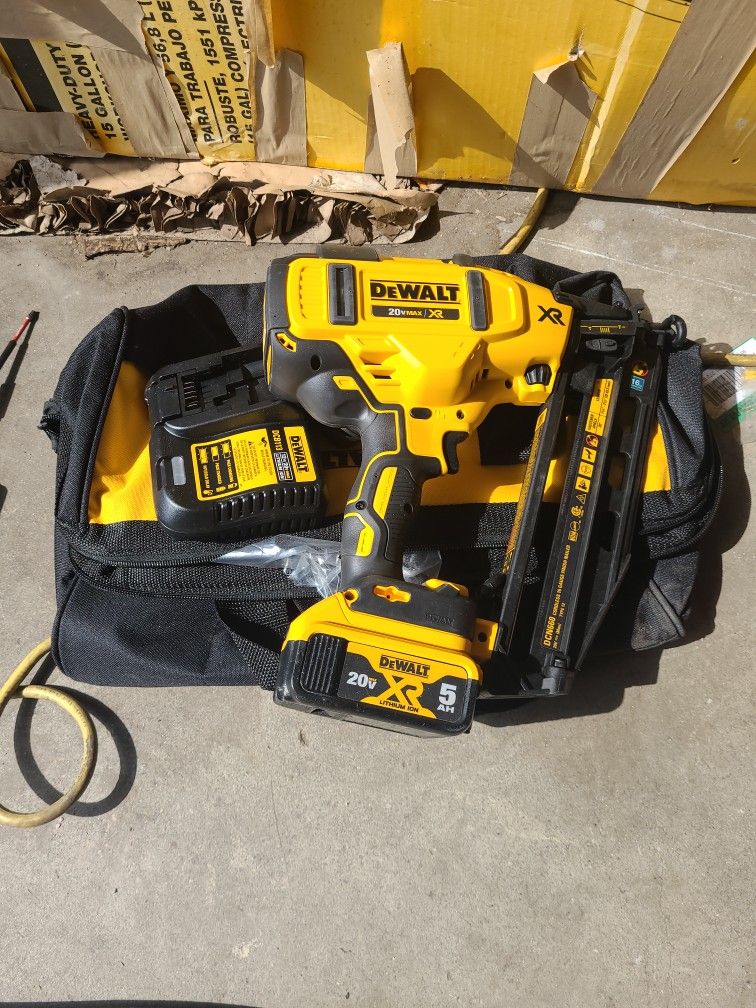 Angled Finish Nailer Kit Dewalt 16 Gauge Nailer Brad Nailer Kit