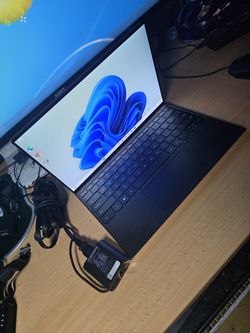 Dell XPS PC.  i7-1185G7-3.0GHz CPU 11Gen. 512GB SSD.  16GB Ram Wi-Fi Wireless Bluetooth .