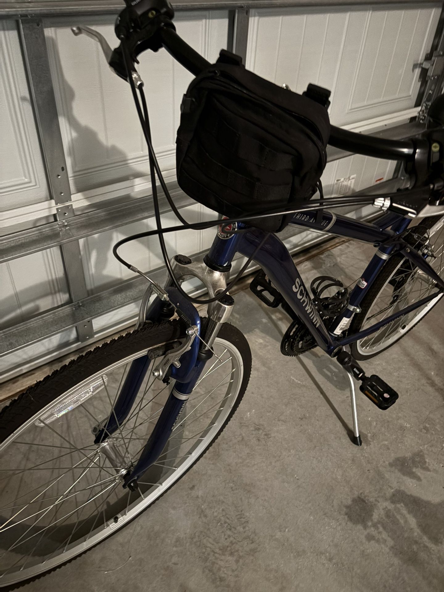 BLUE MOUNTAIN Amistad22インチ BLUE MOUNTAIN Amistad22インチ BLUE MOUNTAIN Amistad22インチ Blue