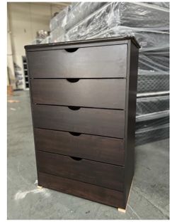 5 drawers dresser/ Five drawers dresser