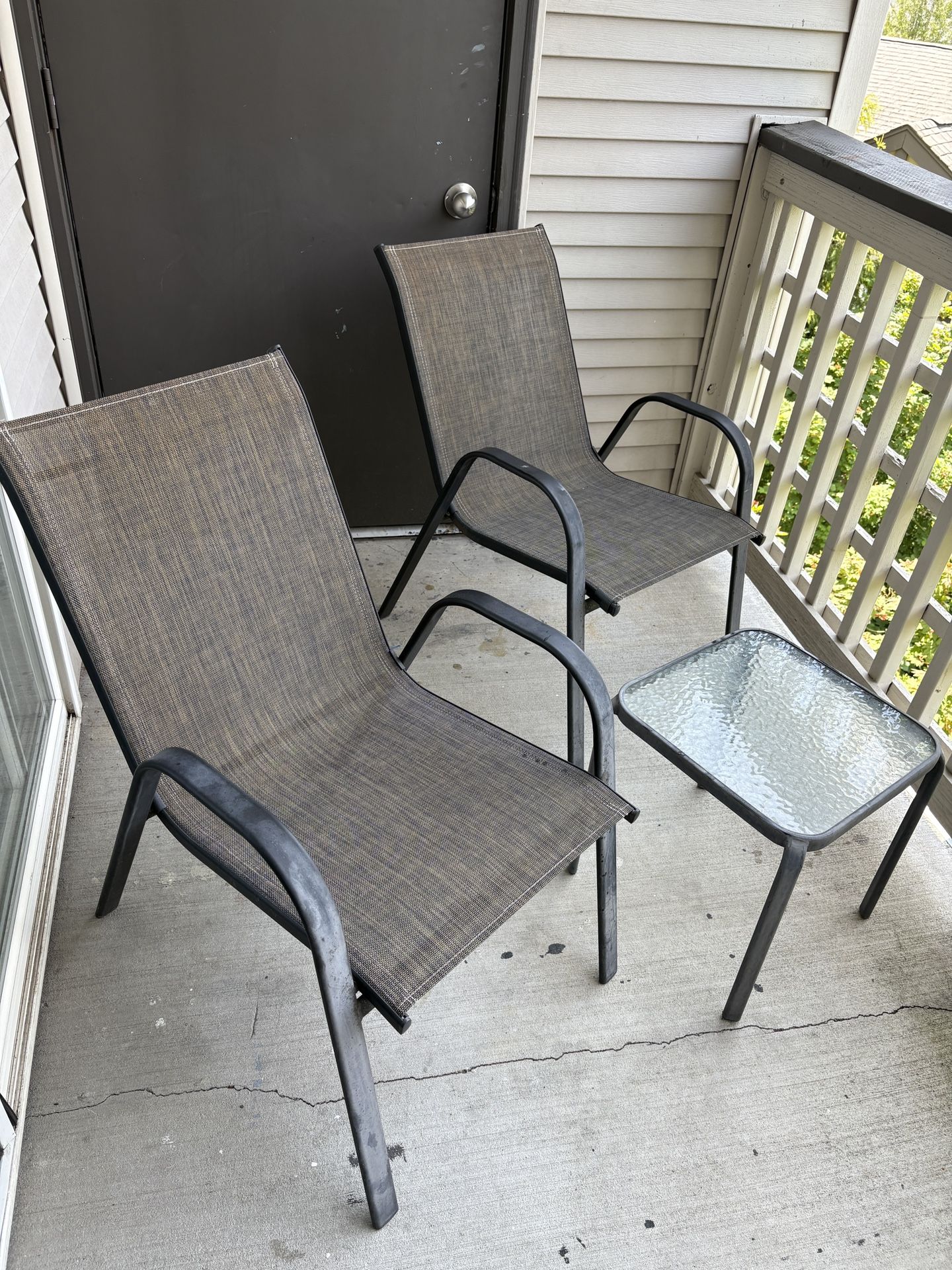 Outdoor Chairs And Side Table