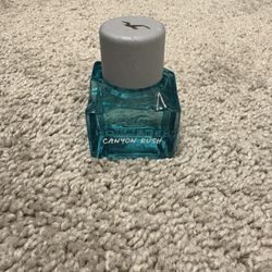 Hollister Canyon Runs Cologne 