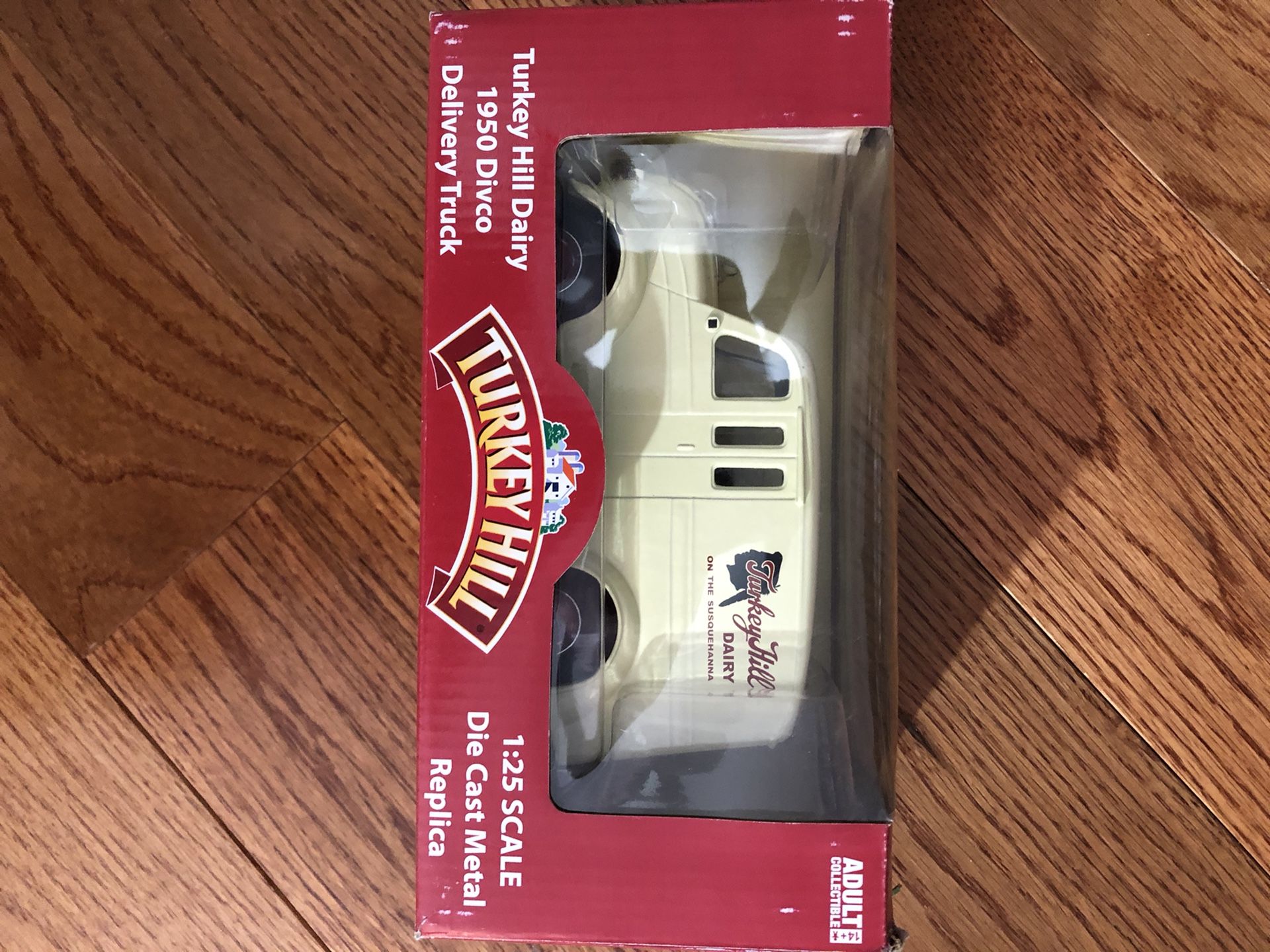 Turkey Hill Dairy 1950 Divco Delivery Truck