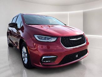 2025 Chrysler Pacifica