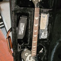 KEITH URBAN LIMITED-EDITION ELECTRIC GUITAR MADE IN USA BLACK BRAND NEW WITH CASE AND ACCESSORIES. 