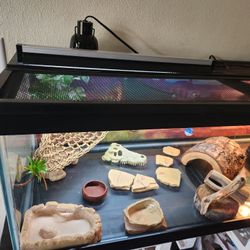 75 Gallon Aquarium.