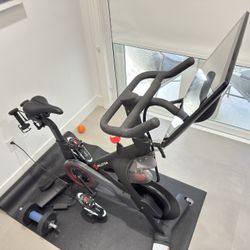 Used Peloton Bike