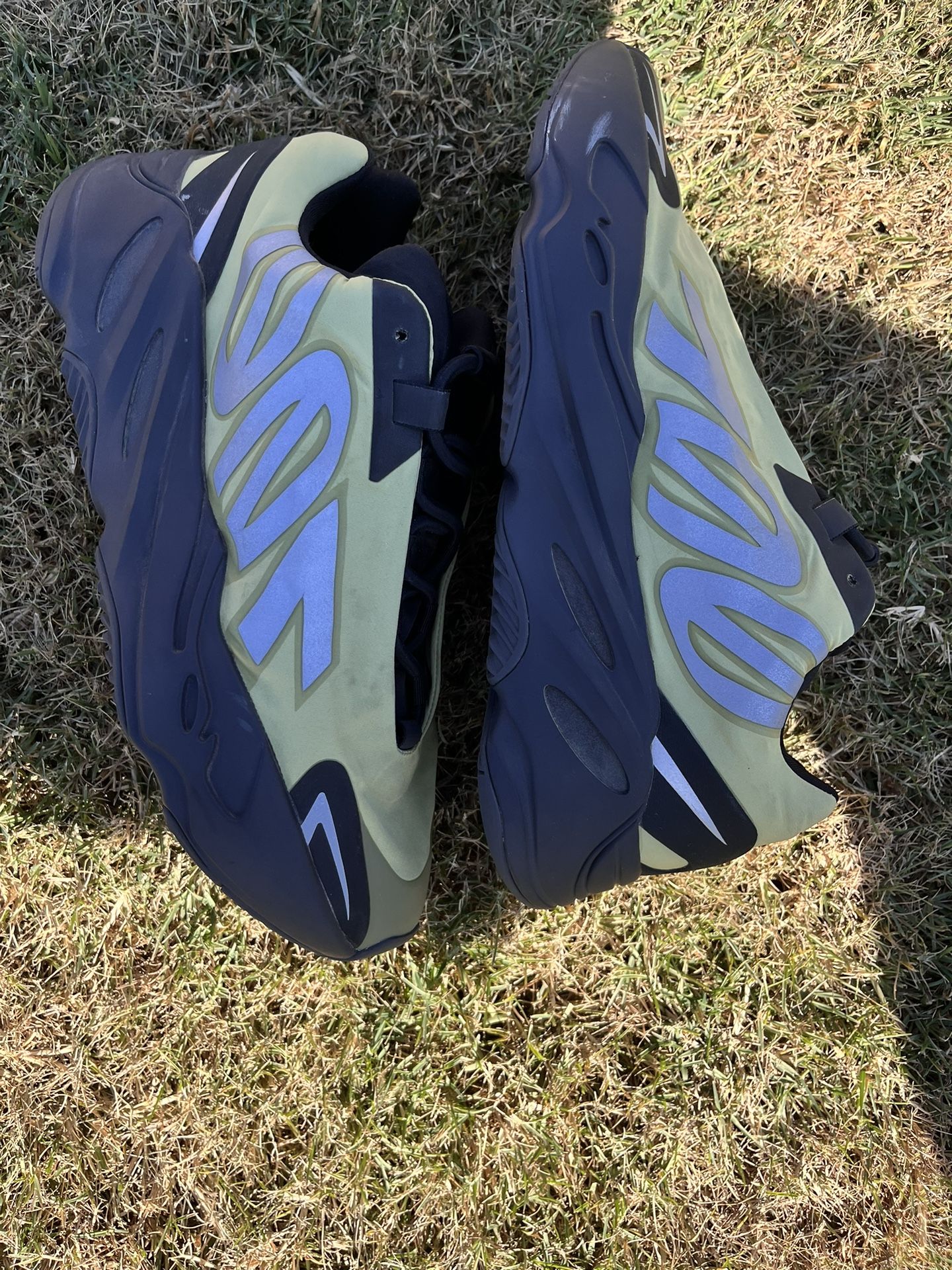 Yeezy Boost 700 MNVN “Blue Tint”