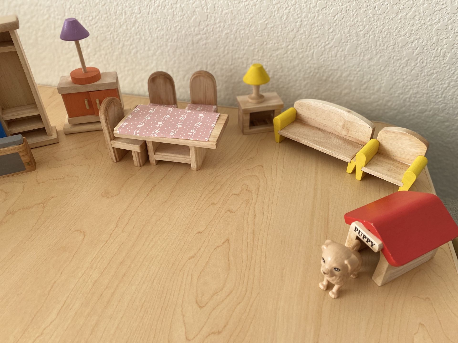 Doll house furniture