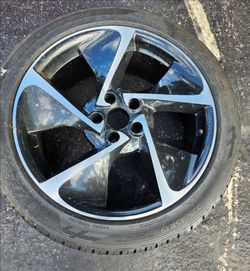 Infiniti QX30 tire & rim