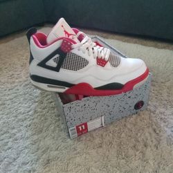 Jordan 4
