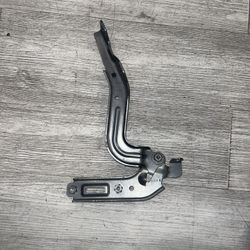 2017 - 2025 CHRYSLER PACIFICA FRONT HOOD BONNET RIGHT SIDE HINGE OEM GRAY_PTE