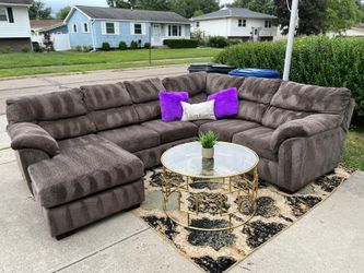 🛋️ Free Delivery 3 Pieces Sectional