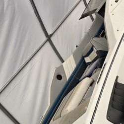 1991 bayliner capri  cuddy cabin