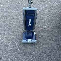 Sanitaire Electrolux Professional Vacuum 