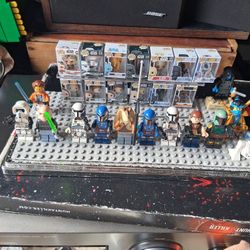 Lego Figures / Bitty Pops Star Wars ,with The Rare Gold Ninja, NYA, Ronan Accuser Behind Him ....,