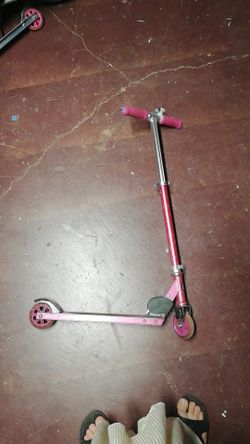 Razor scooter girls