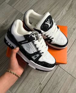 Lv trainers shoes