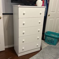 5 Drawer Tall Dresser 