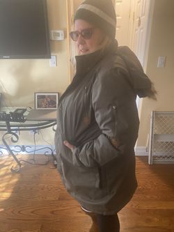 Legendary. Ladies white tails winter jacket x tra large water proof