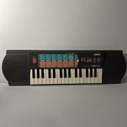 Vintage 1994 Yamaha PSS-12 Portasound 32 key Keyboard Synthesizer Tested works!!