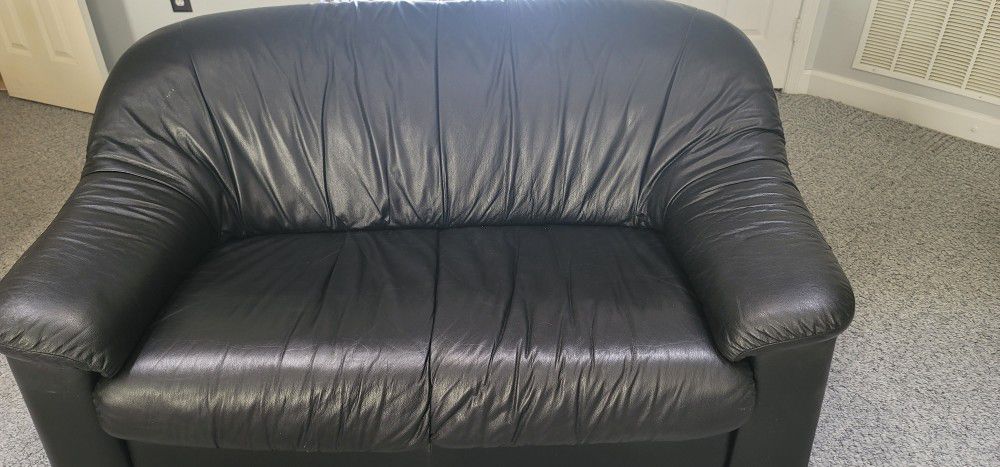 Leather Sofa, Loveseat, Chair w/Ottaman
