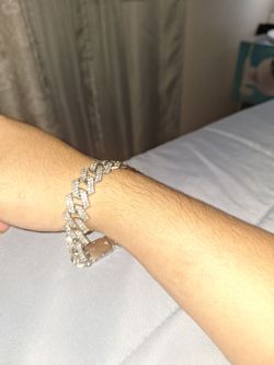 Diamond necklace and bracelet