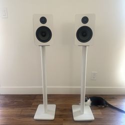 Kanto YU Passive 5.25” Bookshelf Speakers Pair + White Kanto Speaker Stands