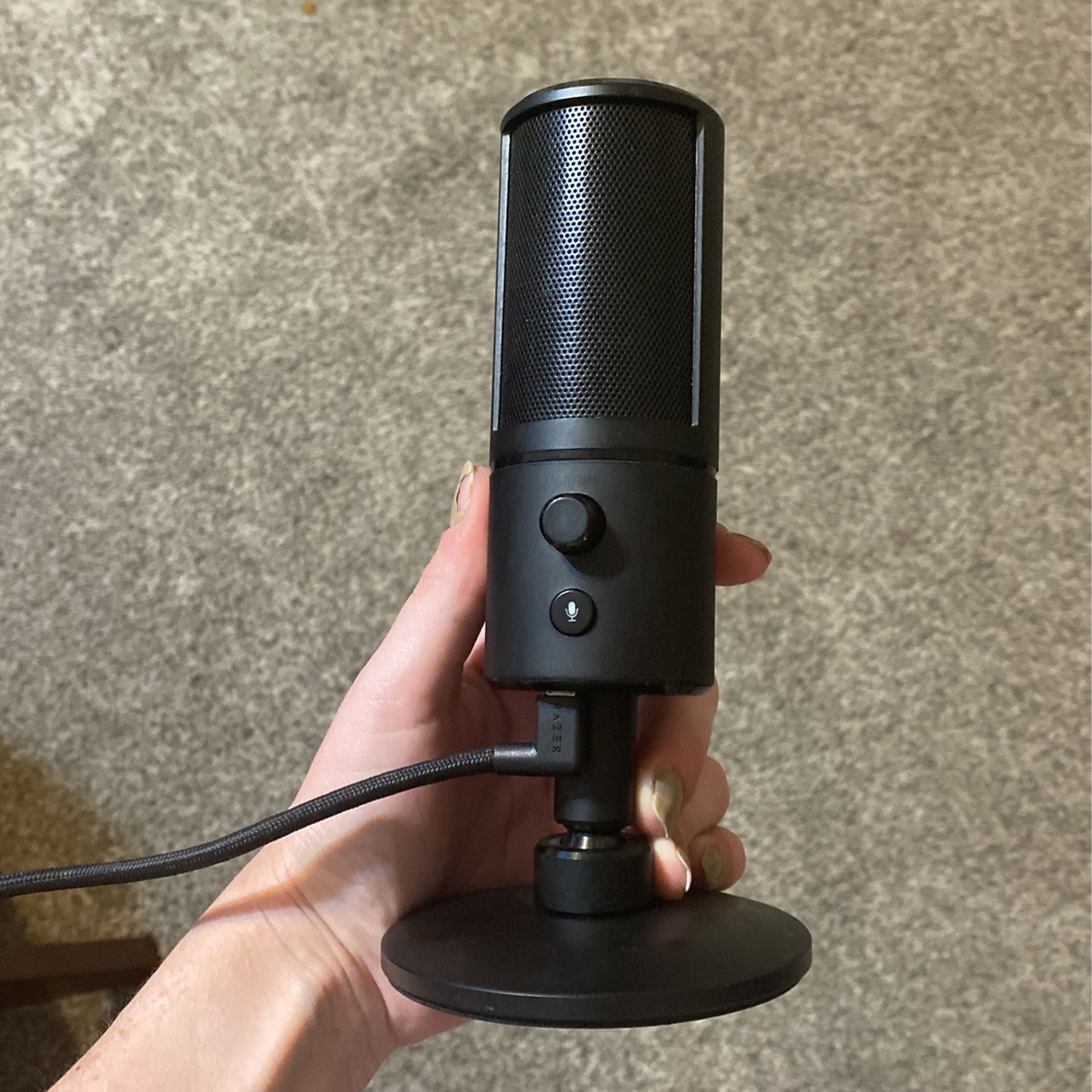 Razer Seiren X Gaming Microphone 