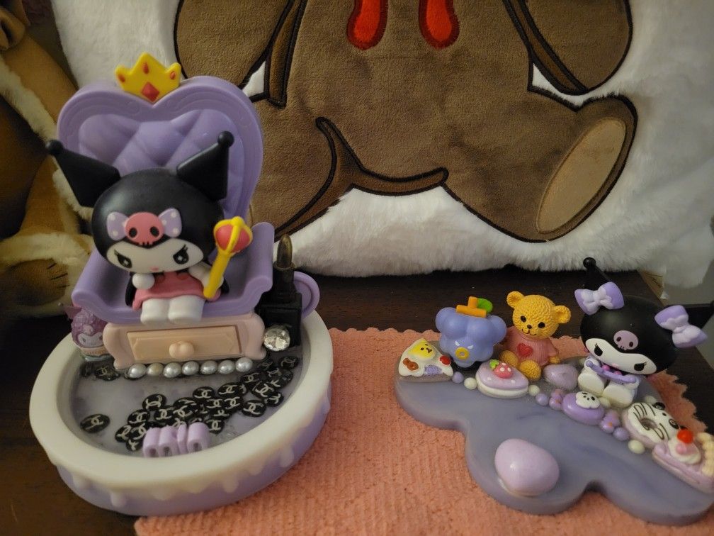 2 Sets Of China Made Of Kuromi...