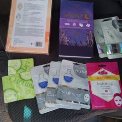 Dos Sets De Mascarillas +8 Singulares Paquetes Como Se Muestran Para ,Cara Y, Pies  Ala Venta ,