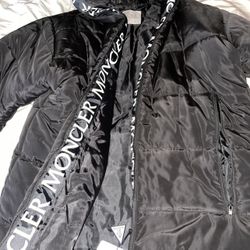 Moncler MONTCLA SHORT DOWN JACKET