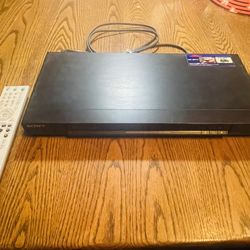 Sony DVP-NS77H HDMI 1080p Full HD DVD/CD Player + Original Remote