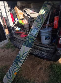 Tropical leaf patio rug
