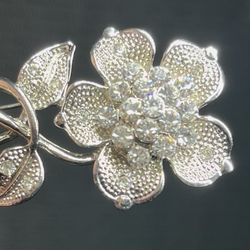 BROOCH
