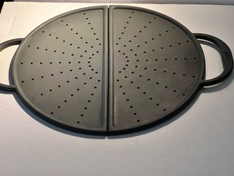 Folding Silicone Splatter Screen and Pan Strainer or Trivet. Diameter 11 in.