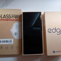 Motorola Edge 5g 2024. Factory unlocked phone. 