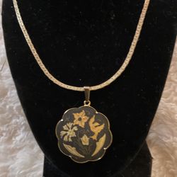 Gold Necklace With Vintage Pendant 