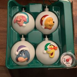 Disney Pooh and Pals Color Changing Holiday Tree Light Set