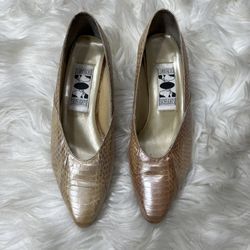 Vintage Genuine Snakeskin Low Heel Pumps