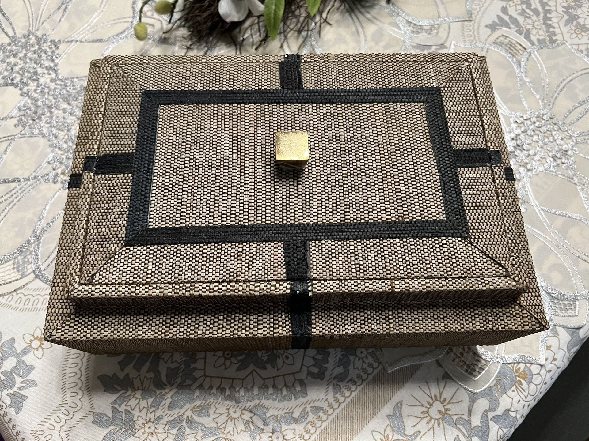 Decor Box 