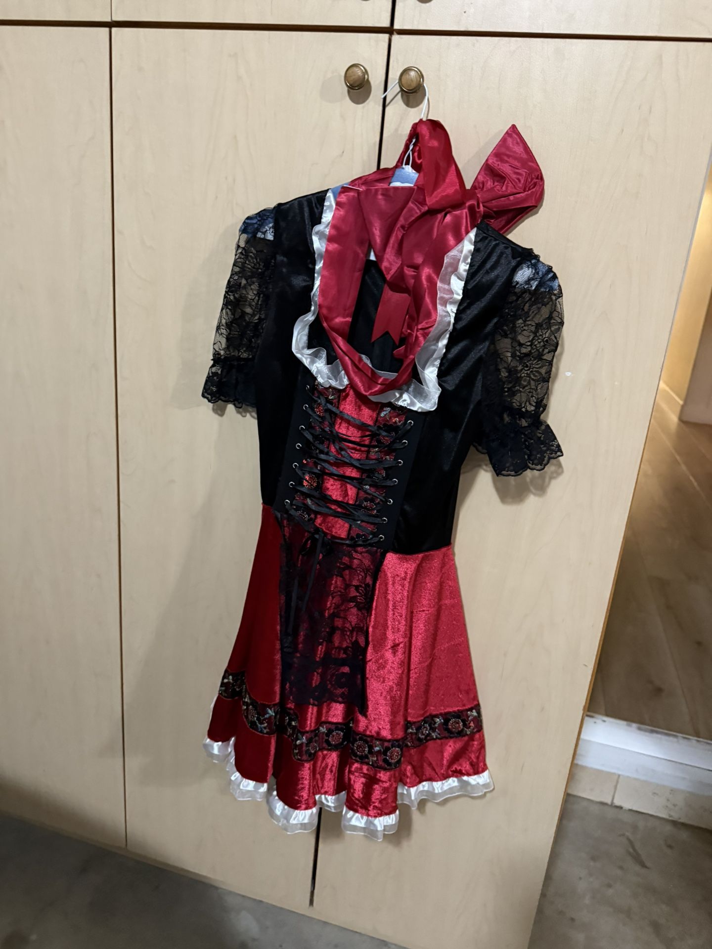 Halloween Costume Size Small