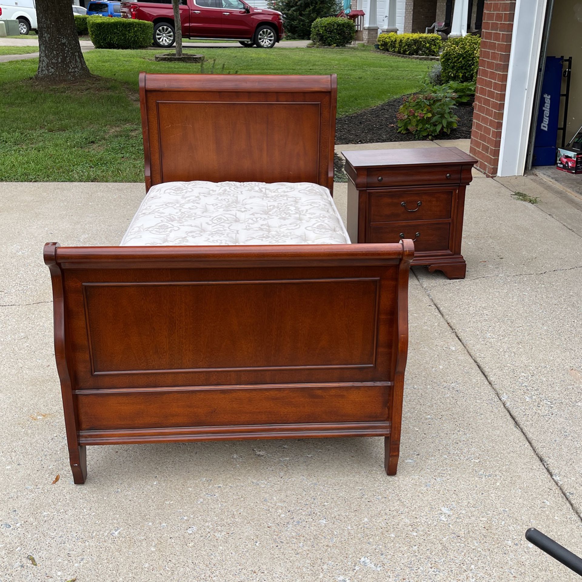 Twin Sleigh Bed With Mattress And Matching Night Stand 