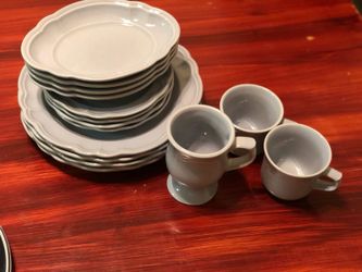 Beautifully crafted fine china set