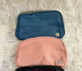 Lululemon belt bag