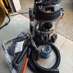New Ridgid NXT 16 Gallon Stainless Wet Dry Vac. 