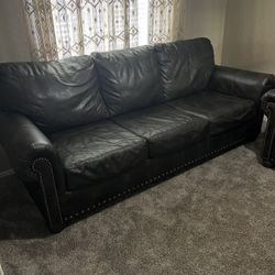 Couch/Loveseat/Chair/Ottoman