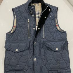Burberry vest Medium