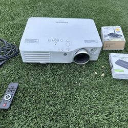 Panasonic PT-AX200U Projector
