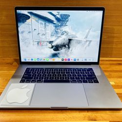  MacBook Pro 15” 2017 3.1Ghz Quad-Core Intel i7 16GB RAM 500GB SSD Fully Functional!!
